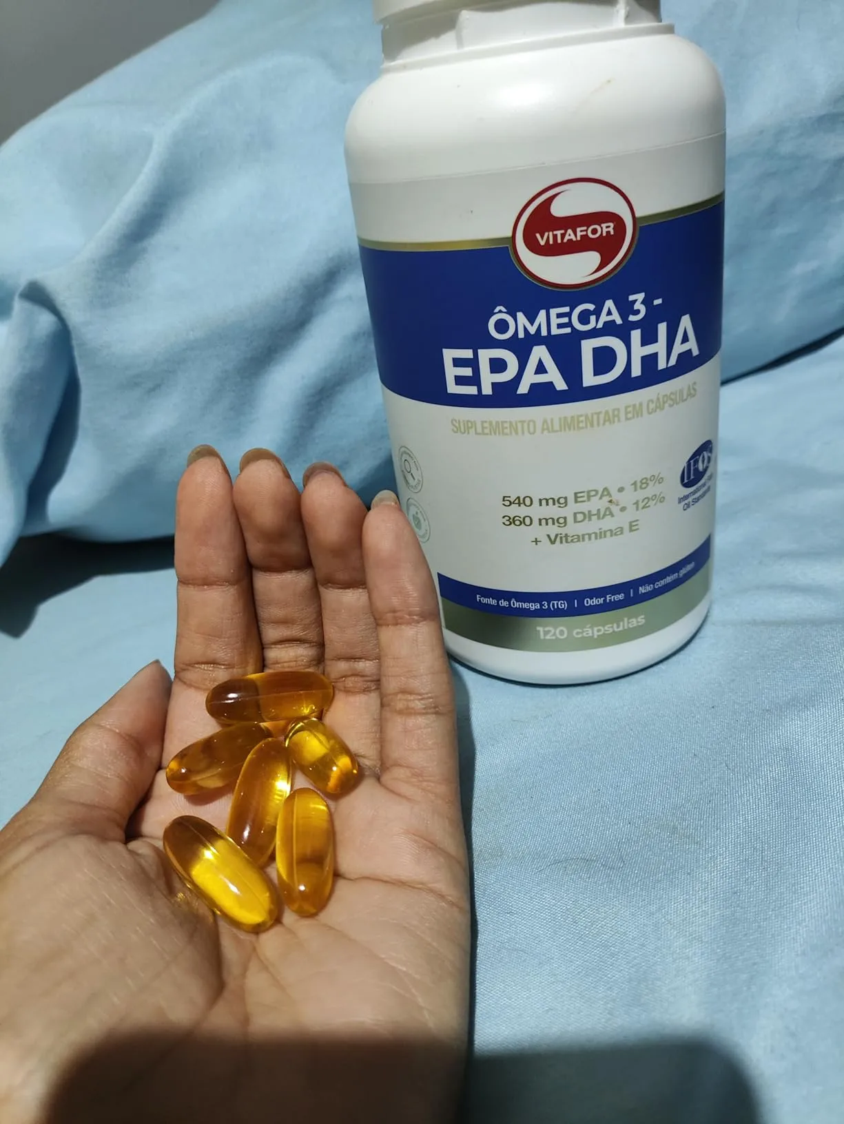 Foto real do Ômega 3 EPA DHA VitaFor tirada das avaliações da Amazon